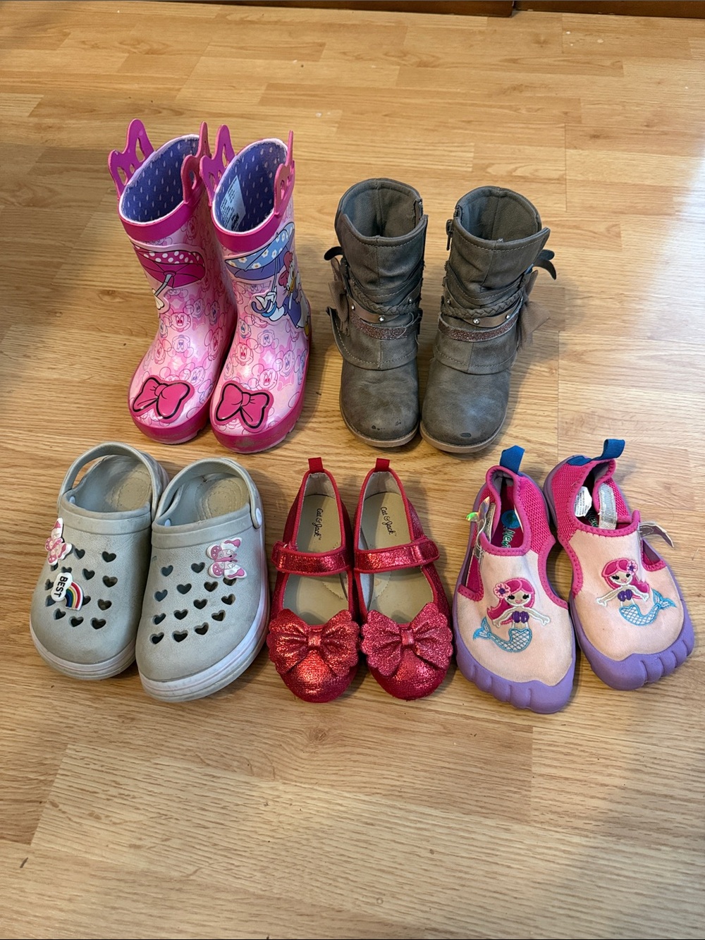 Girl shoe bundle size 9